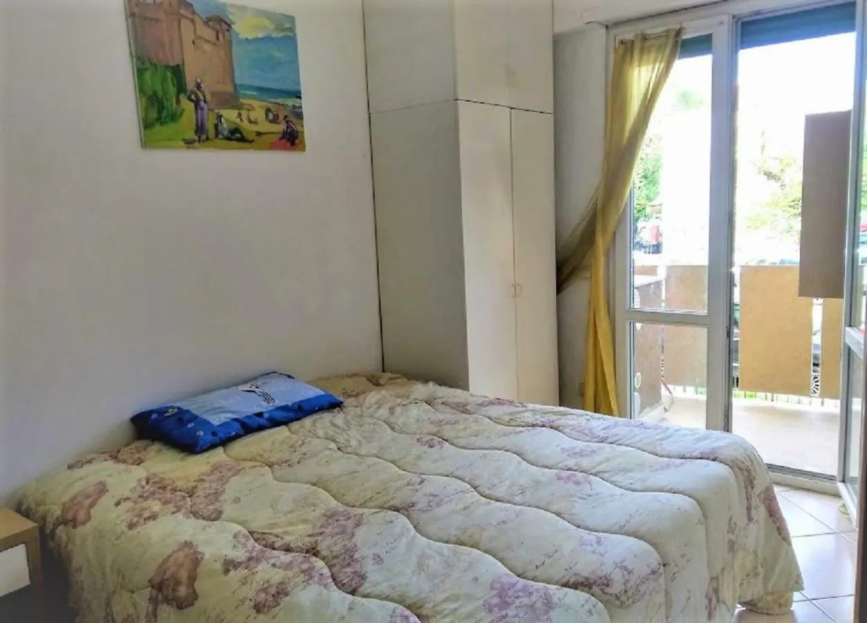 Roma Holiday And Jubilee House Guest House